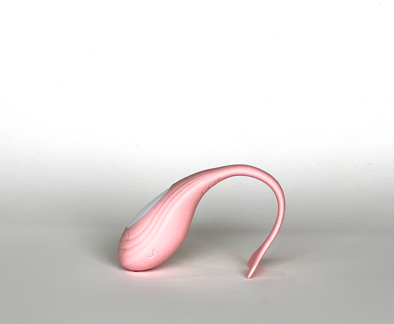 Neutrino Remote, dispositivo con control remoto discreto para parejas